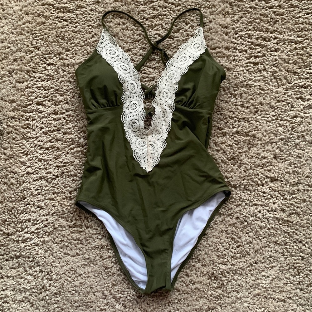 Cupshe Bathing Suit NWT